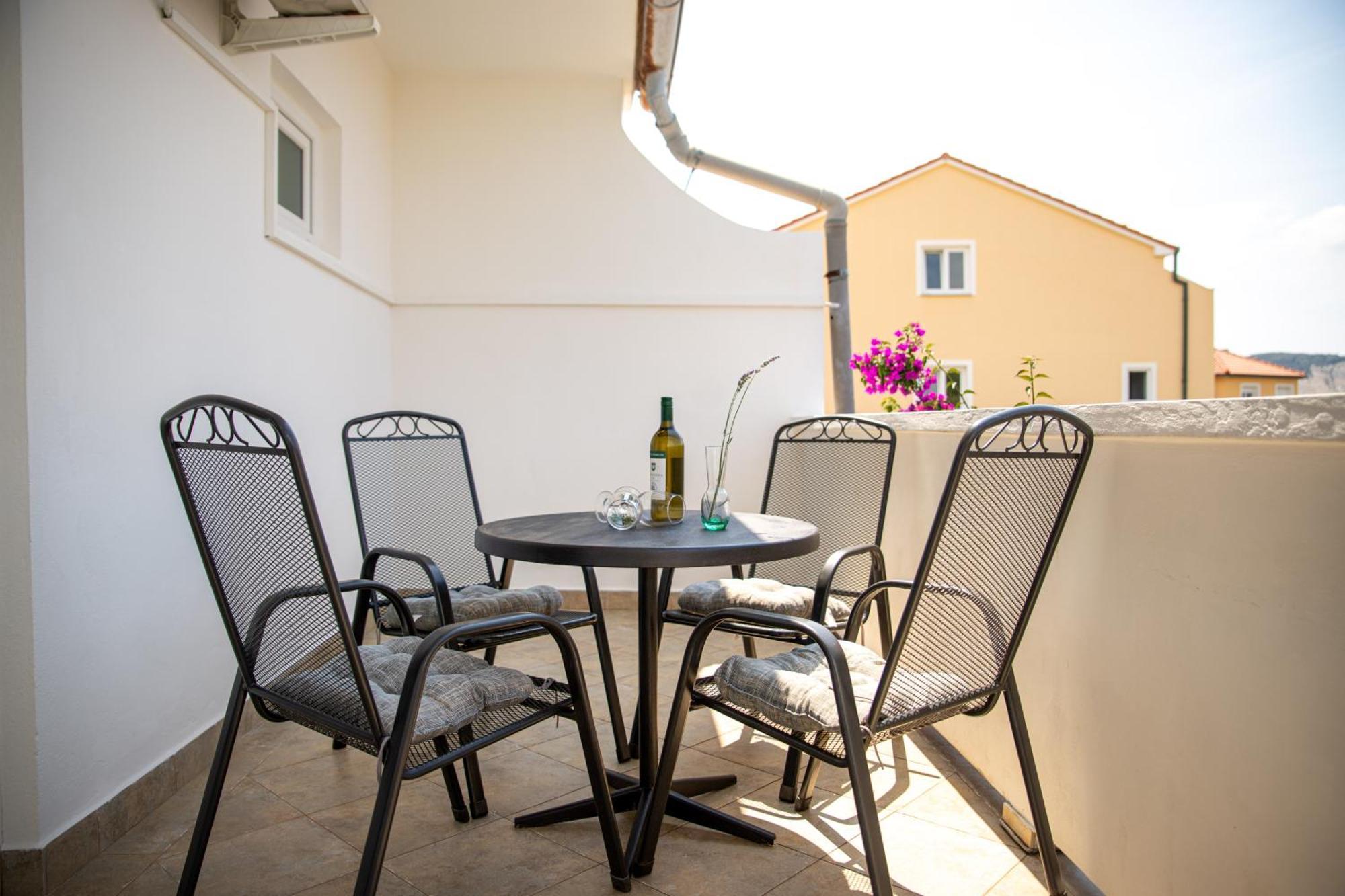 Apartmani Visnja Lopar Esterno foto